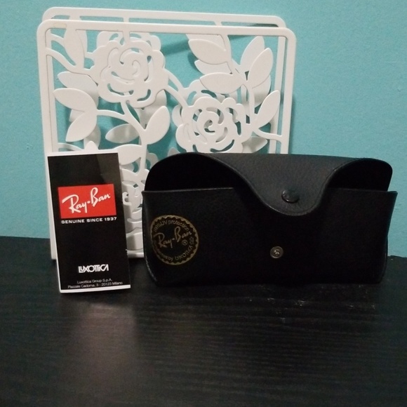 Ray Ban eye Case - Picture 4 of 5